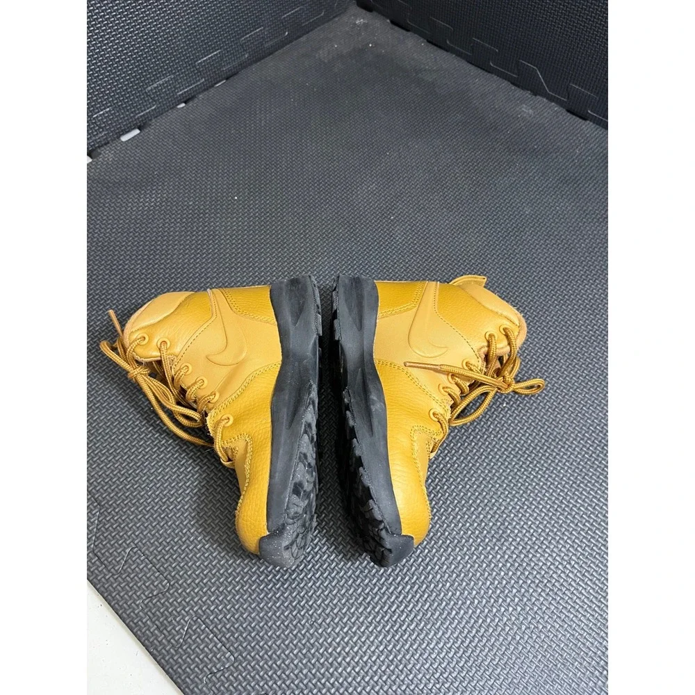 Nike Manoa Leather Boots Kids 11C Wheat Gold BQ5373-700 High Top Sneaker‎ Boot